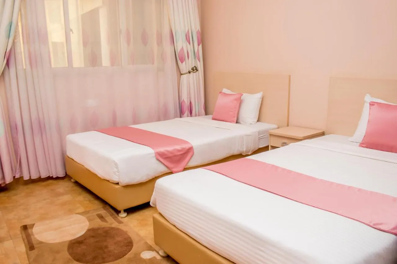 La'Ponye Hotel & Apartments