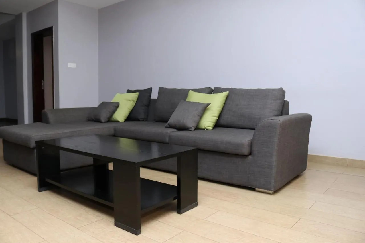 La'Ponye Hotel & Apartments 3*, קמפאלה אוגנדה