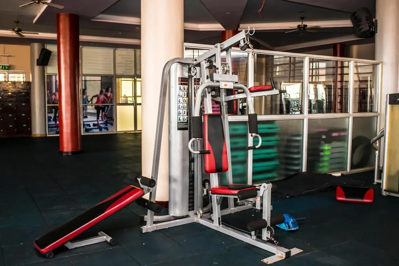 La'Ponye Hotel & Apartments  קמפאלה