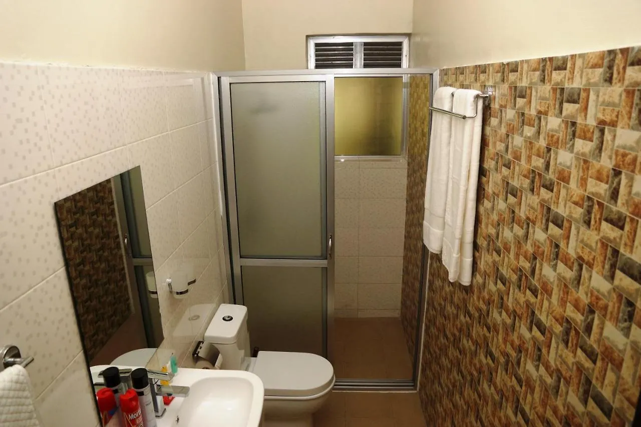 La'Ponye Hotel & Apartments